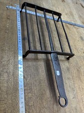 N. 9 Outil ancien￼ Grille