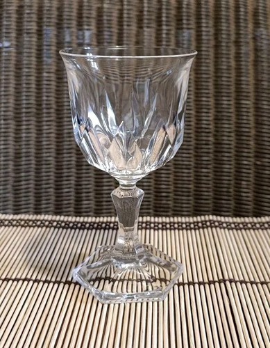 Verre vin blanc - À,