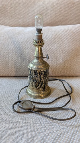 Lampe pétrole ancienne
