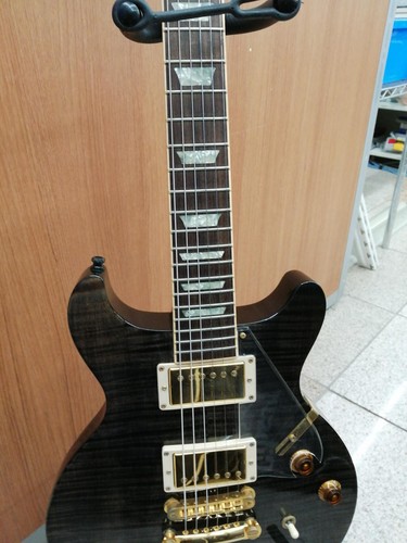 Guitare électrique - (gibson),