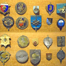 INSIGNES MILITAIRES – LOT DE