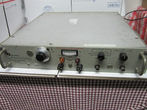 Oscillateur quartz ultra - À,