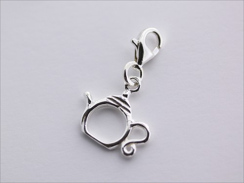 Pendentif charm théière - , en