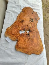 Rare dalle en bois d'olivier