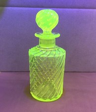 old perfume bottle in uraline / yellow crystal BACCARAT BAMBOO MODEL 21 cm
