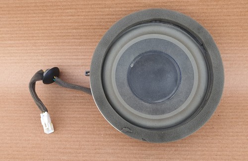 Toyota 4runner 2014 - 2014, subwoofer