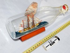 LA BELLE POULE  -- JOLI BATEAU EN BOUTEILLE  - ETAT NEUF