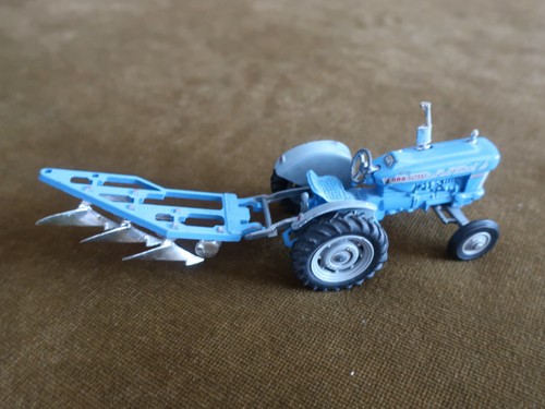 Corgi toys réf n 61 - n°, et