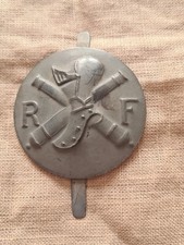 Insigne, Attribut, Rondache