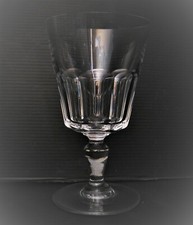 *3081* 1 Burgundy Glass Crystal Baccarat Model, Missouri
