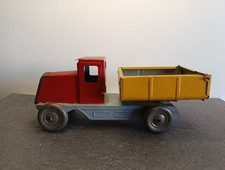 Jouet en tôle camion benne