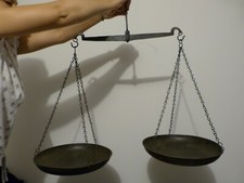 belle et ancienne  balance a