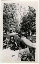 ANTIQUE PHOTO - VINTAGE SNAPSHOT - PIQUE GROUP NIQUE ANNIVERSARY - PICNIC