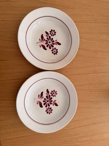 Deux assiettes plates decor - deux,