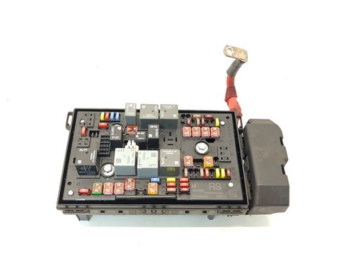 Boitier fusibles opel - boitier, j