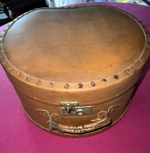 Ancienne boite chapeau - ancienne, à