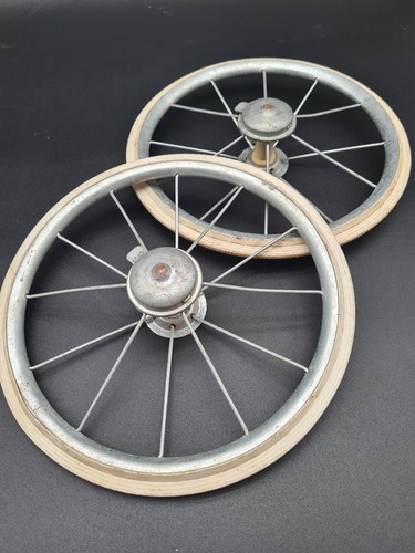 Roue ancienne poussette - de,