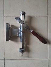 Grand TIRE BOUCHON mural