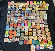 Lot de plus de 100 sous bock