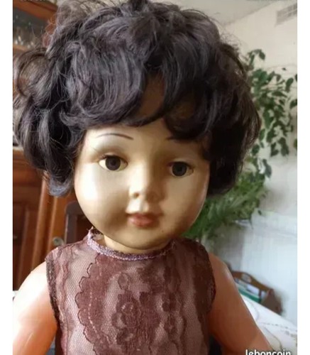 Poupée ancienne avec - , robe