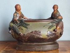 Grand cache pot ancien en plâtre "le repos"
