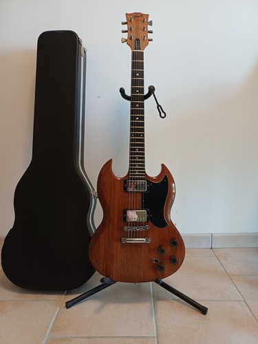 Gibson walnut made - gibson,