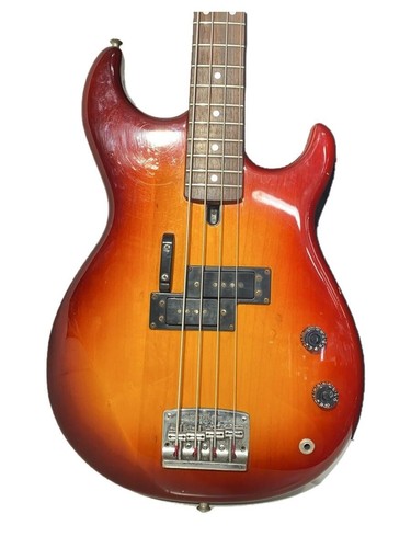 Guitare basse électrique