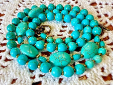 Collier perles pierre