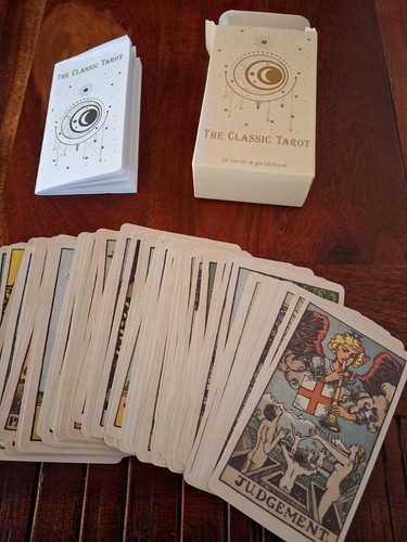 The classic tarot - the,