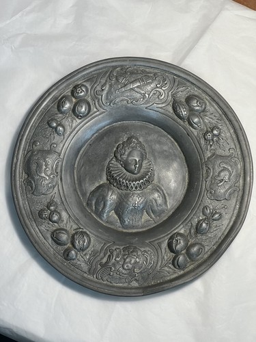 Plat assiette étain - assiette,
