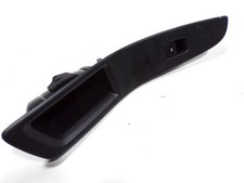 COMMANDE LEVE-VITRE AVANT