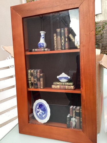 Tableau vitrine bibliothèque - vitrine,