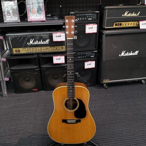 Martin acoustic guitar 17 - d-28, guitar-17