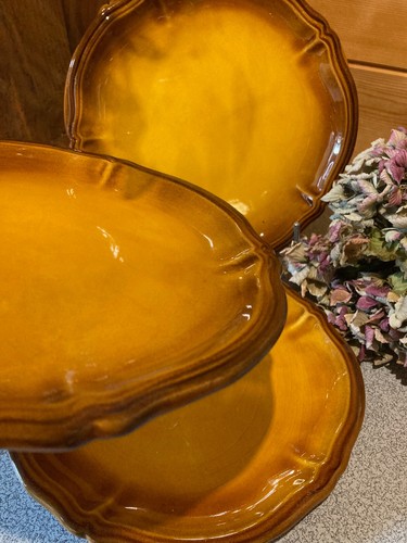 Superbes assiettes plates - 6,