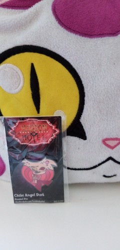 Rare official pin - official, chibi