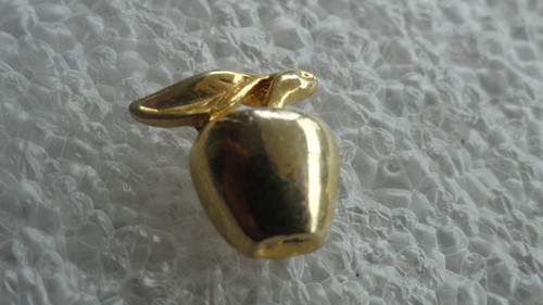 Pin the apple - s, gold
