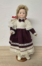 Poupée d'artiste poupée en