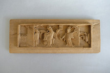 Tableau en bois sculpté en