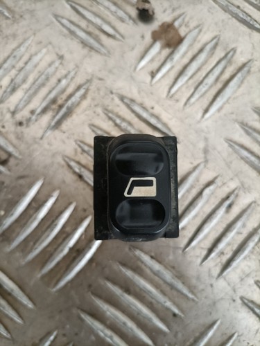 Bouton commande lève - vitres,