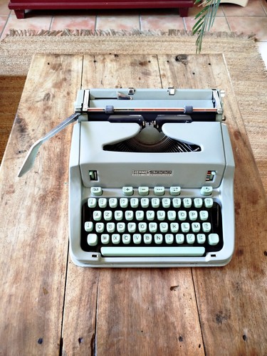 Rare machine écrire - rare, hermes