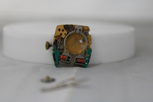 Bulova accutron 2210 - accutron, mouvement