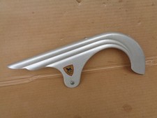 Carter De Chaîne en tôle