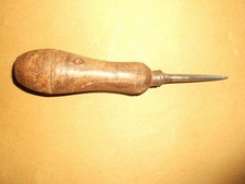 outil ancien ,poinçon de