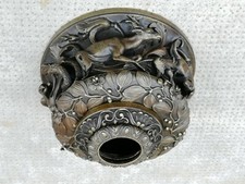 Élément coupe bronze sculpture chasse aigle cerf chien hunting dog eagle serpent