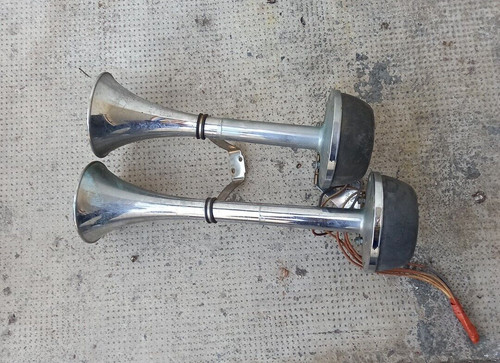 Vintage klaxon chime bugle - klaxon,