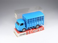 NOREV - 100 - Saviem SG4 Bétaillère - Bleu - En boite