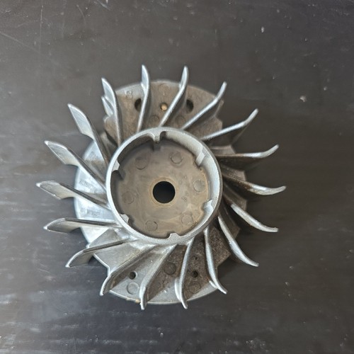 Volant moteur taille - volant, haie