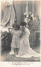 CP MOM ELEGANT HELPER LITTLE GIRL FRIEZE WALKING PRES CRADLE