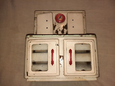 Jouet ancien tôle, meuble de