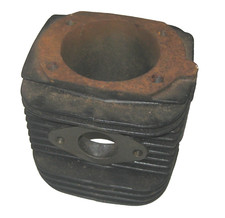 GENUINE HIRTH 82C2 ENGINE CYLINDER ASSEMBLY FOR 81R2 & 82R4 NEW OLD STOCK